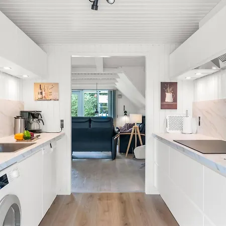 Lilo - 1km From The Sea By Interhome