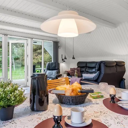 Lilo - 1km From The Sea By Interhome