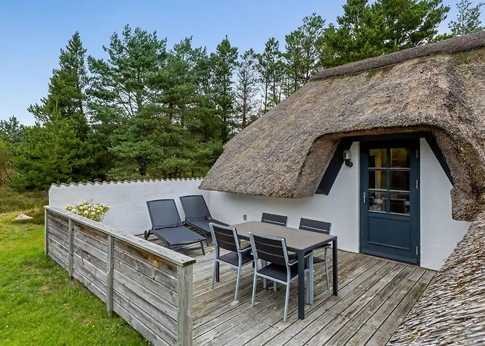 Holiday home Lilo - 1km From The Sea By Interhome Blavand