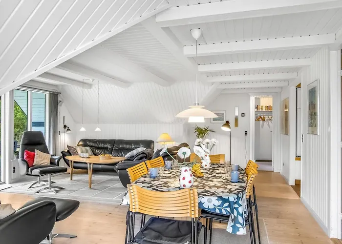 Lilo - 1km From The Sea By Interhome *