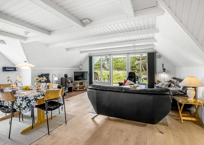 Holiday home Lilo - 1km From The Sea By Interhome *