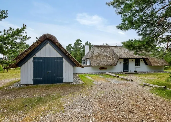 Holiday home Lilo - 1km From The Sea By Interhome *